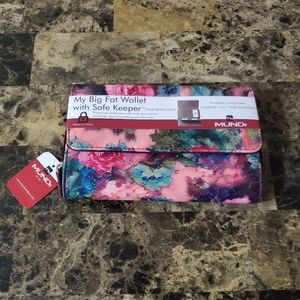 Mundi My Big Fat Wallet